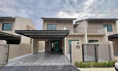 For rent 4 bedrooms house in Bang Lamung, Chonburi