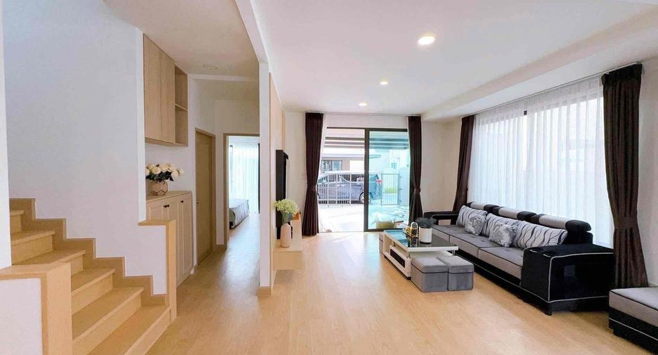 For rent 4 bedrooms house in Bang Lamung, Chonburi