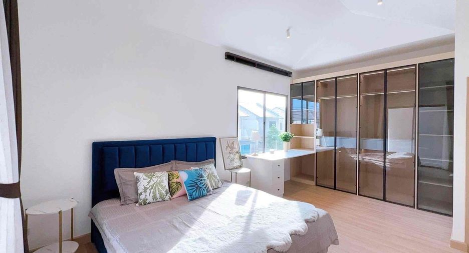 For rent 4 bedrooms house in Bang Lamung, Chonburi