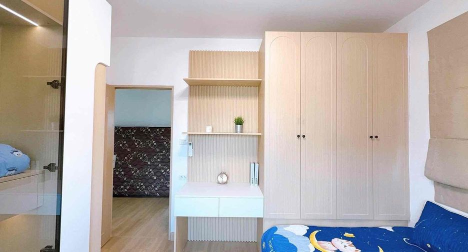For rent 4 bedrooms house in Bang Lamung, Chonburi