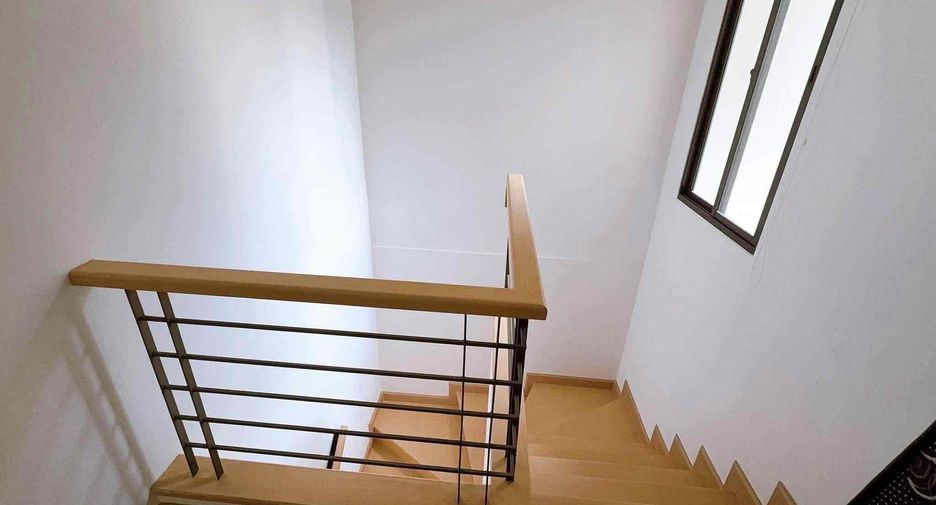 For rent 4 bedrooms house in Bang Lamung, Chonburi
