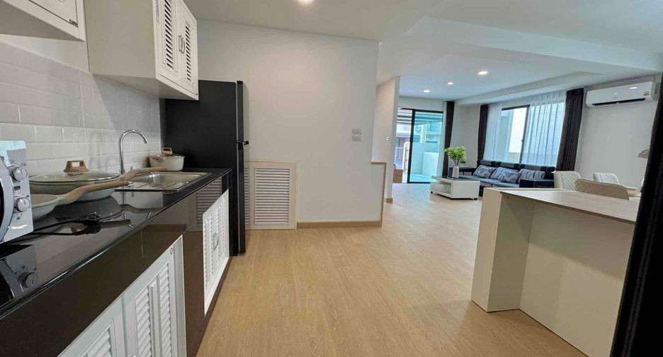 For rent 4 bedrooms house in Bang Lamung, Chonburi