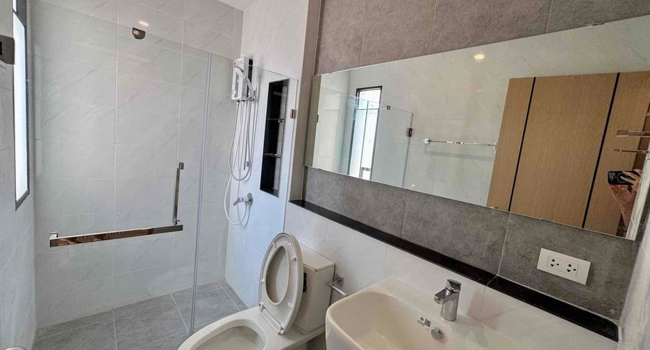 For rent 4 bedrooms house in Bang Lamung, Chonburi