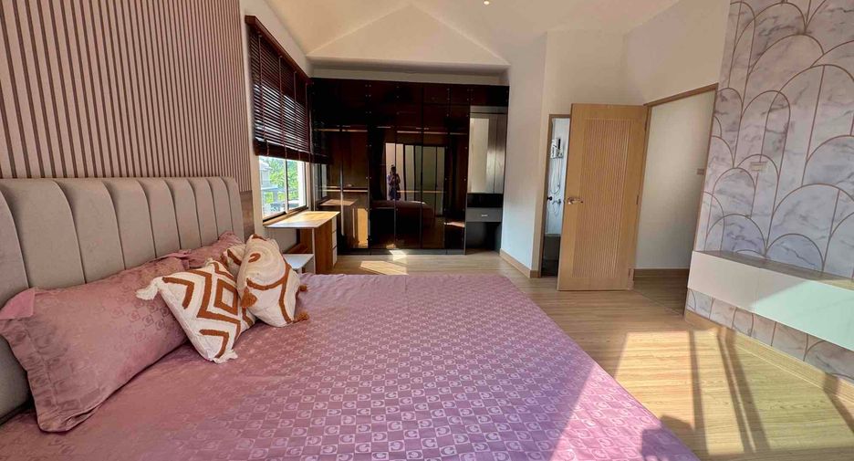 For rent 4 bedrooms house in Bang Lamung, Chonburi