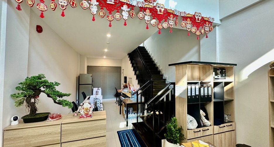 For sale 2 bedrooms townhouse in Nong Khaem, Bangkok
