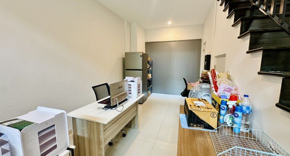 For sale 2 bedrooms townhouse in Nong Khaem, Bangkok