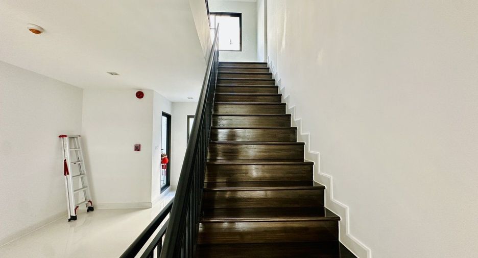 For sale 2 bedrooms townhouse in Nong Khaem, Bangkok