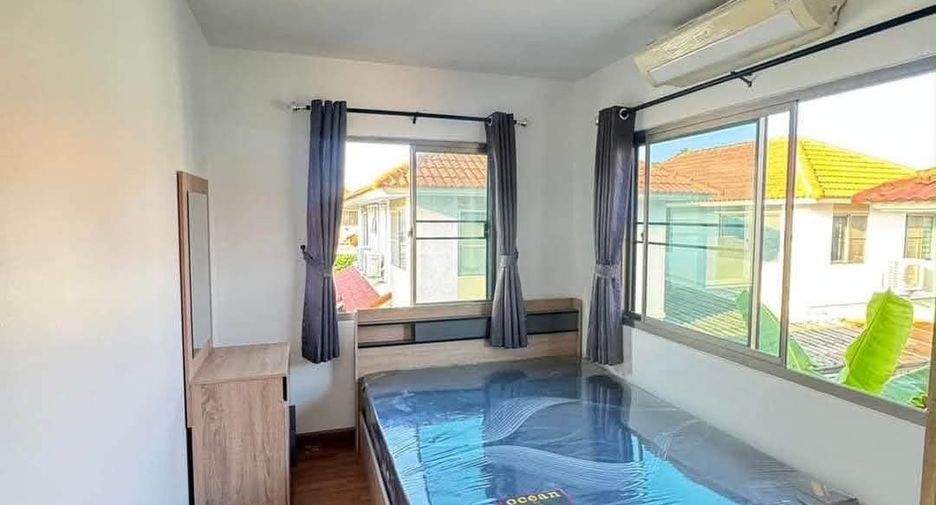 For rent 3 bedrooms house in Si Racha, Chonburi