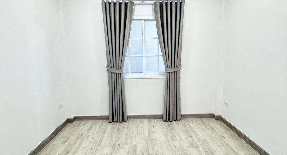 For rent 4 bedrooms house in Si Racha, Chonburi