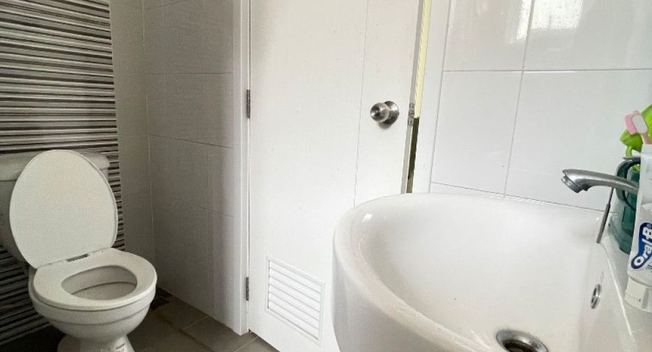 For sale 3 bedrooms house in Mueang Chon Buri, Chonburi