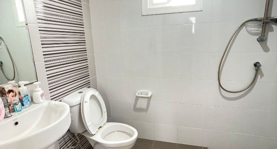 For sale 3 bedrooms house in Mueang Chon Buri, Chonburi