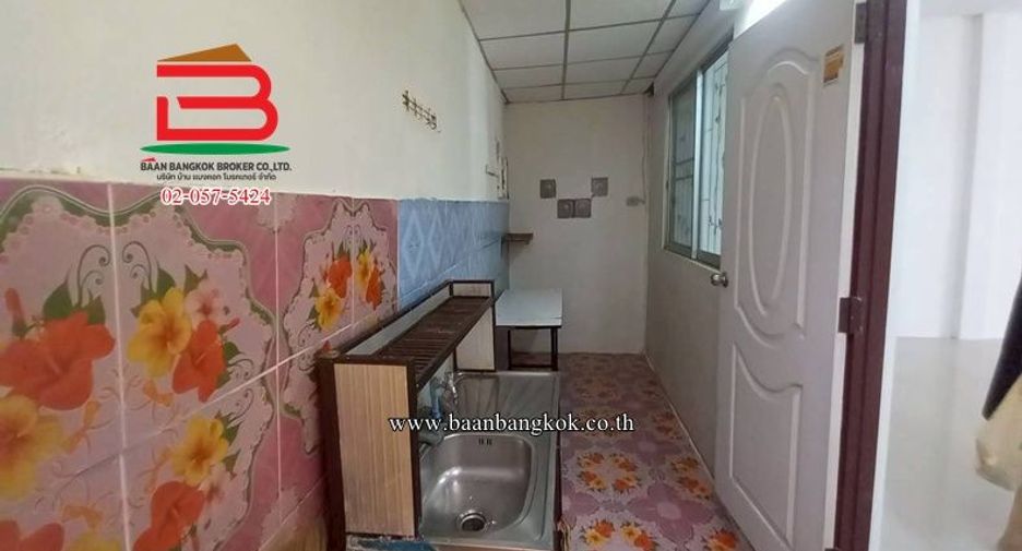 Reihenhaus zum Kauf mit 3 Zimmer in Nong Chok, Bangkok