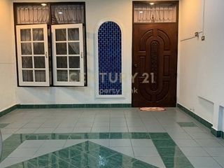 For rent そして for sale 4 ベッドルーム house in Din Daeng, Bangkok