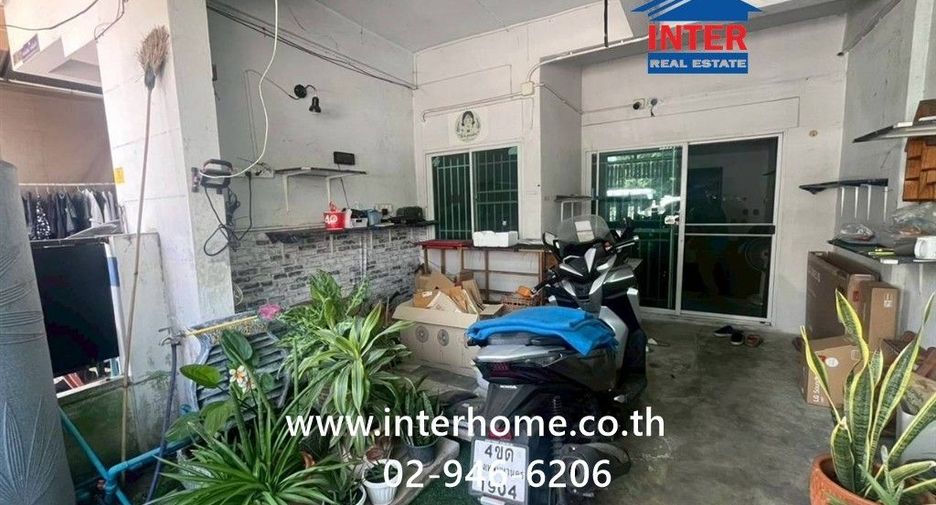 For sale 2 bedrooms townhouse in Lam Luk Ka, Pathum Thani
