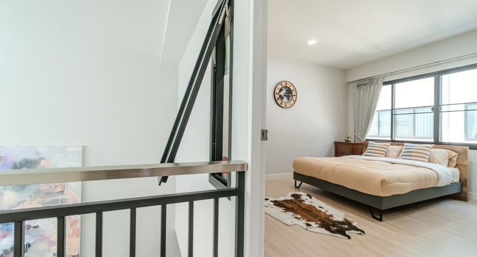 For rent 3 bedrooms townhouse in Mueang Chiang Mai, Chiang Mai