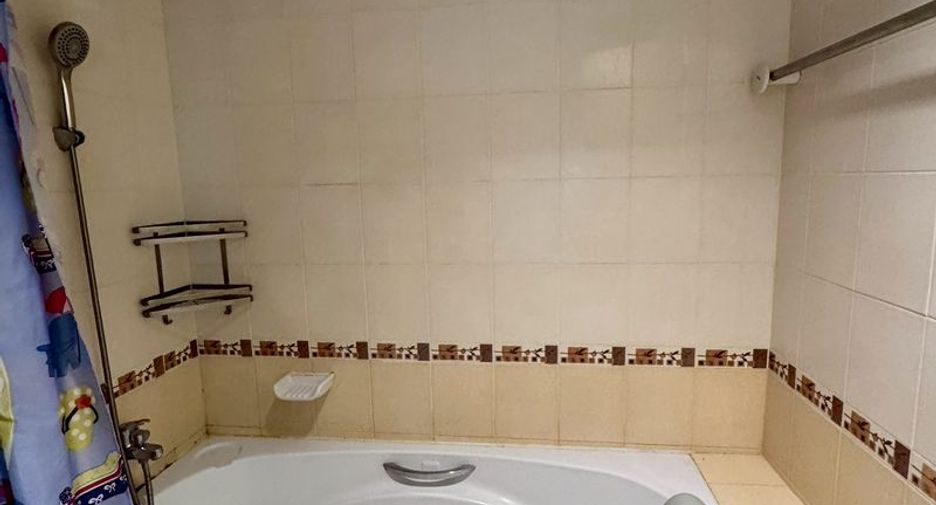 For rent and for sale 1 bed condo in Si Racha, Chonburi