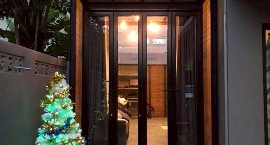 For sale 2 bedrooms townhouse in Lat Phrao, Bangkok