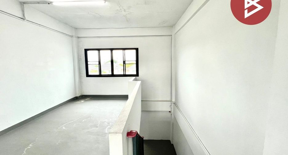 For sale retail Space in Bang Sao Thong, Samut Prakan