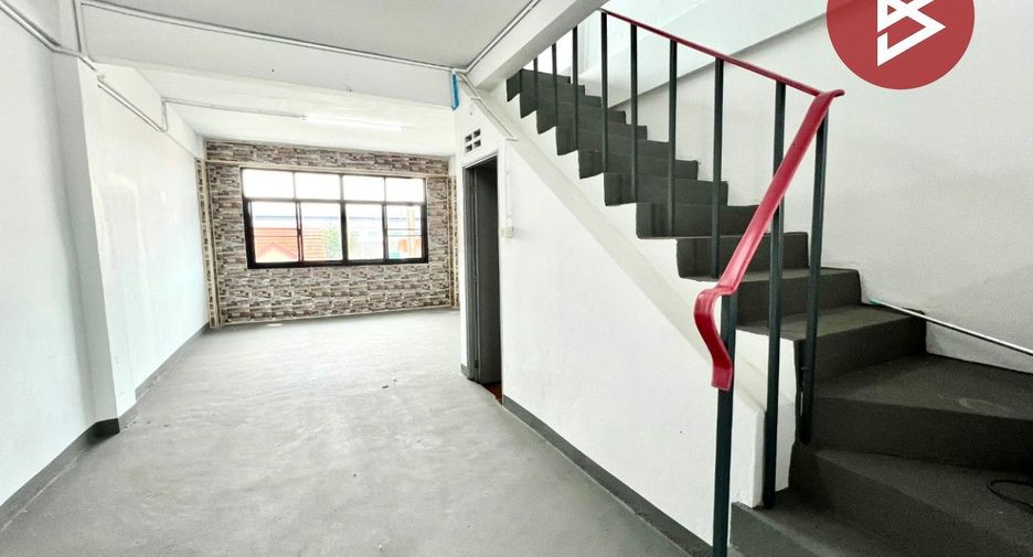 For sale retail Space in Bang Sao Thong, Samut Prakan