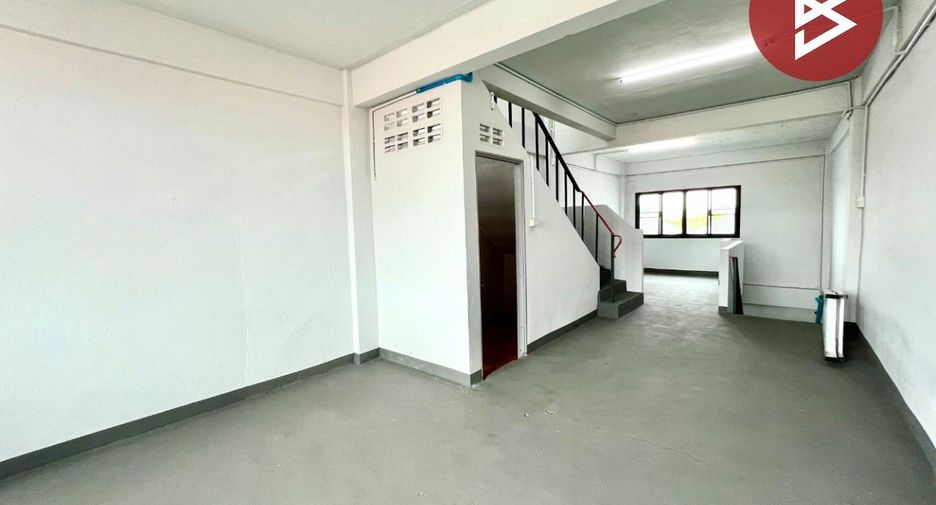 For sale retail Space in Bang Sao Thong, Samut Prakan