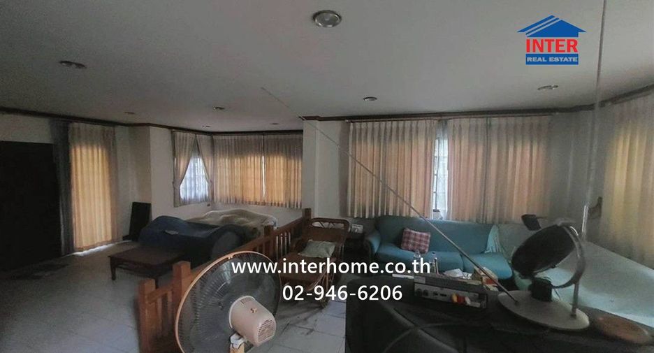 For sale 4 bedrooms house in Mueang Samut Prakan, Samut Prakan
