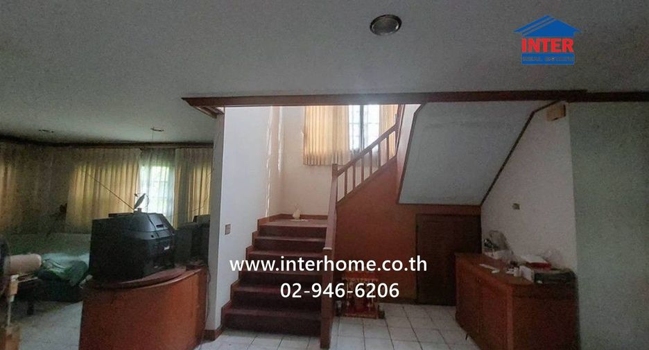 For sale 4 bedrooms house in Mueang Samut Prakan, Samut Prakan