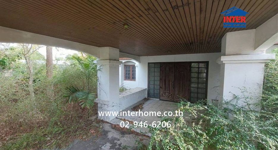 For sale 4 bedrooms house in Mueang Samut Prakan, Samut Prakan