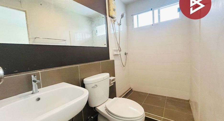 For sale 2 bedrooms townhouse in Phra Samut Chedi, Samut Prakan