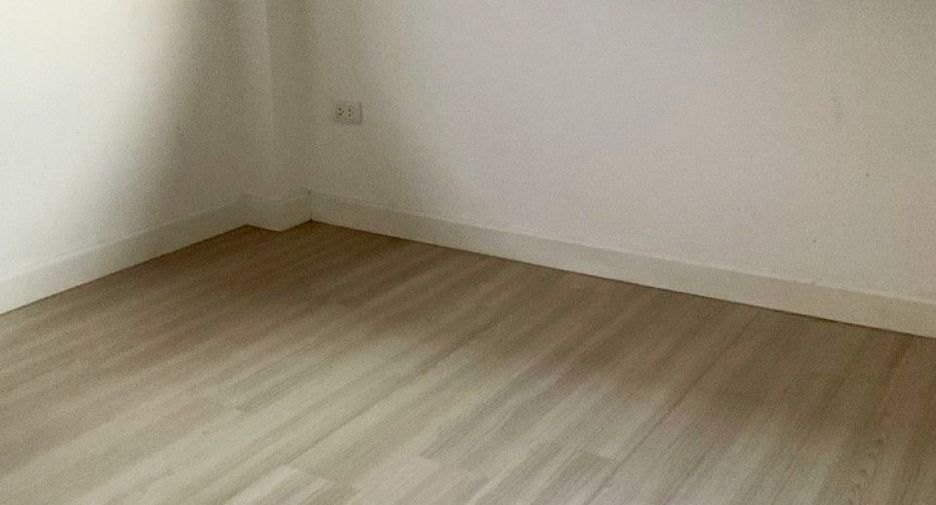 Haus zum Kauf mit 3 Zimmer in Bang Sao Thong, Samut Prakan