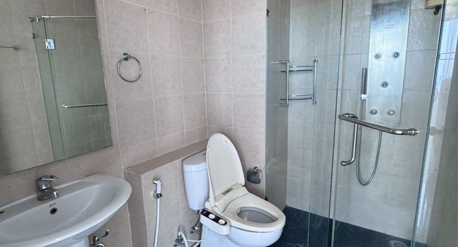 For sale 1 bed condo in Si Racha, Chonburi