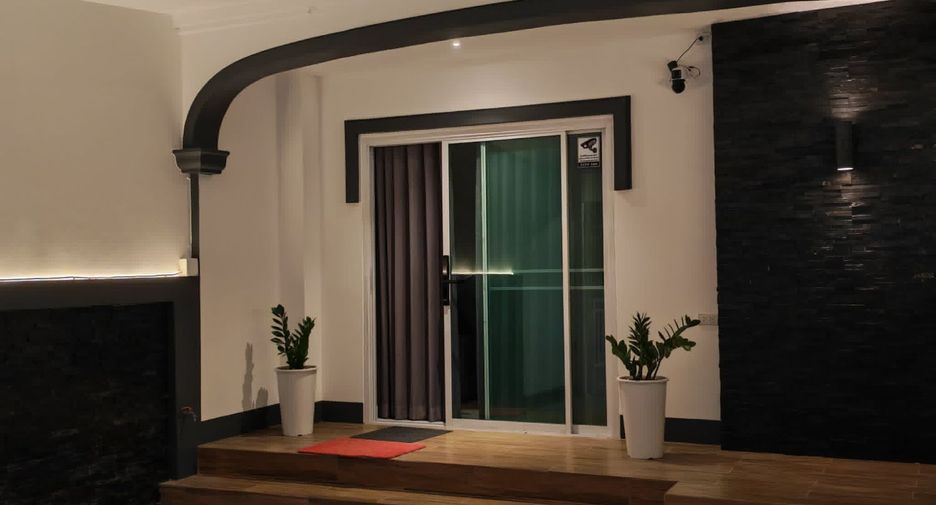 For rent 3 bedrooms house in Phasi Charoen, Bangkok