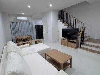 For rent 2 bedrooms house in Saphan Sung, Bangkok