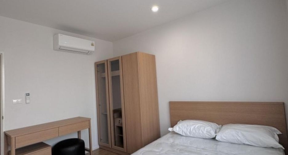 For rent 2 bedrooms house in Saphan Sung, Bangkok