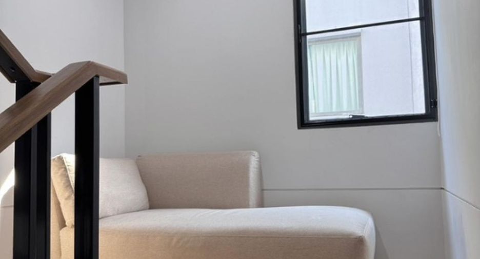 For rent 2 bedrooms house in Saphan Sung, Bangkok