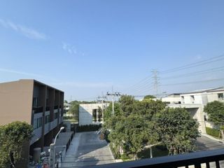 For rent 2 bedrooms house in Saphan Sung, Bangkok