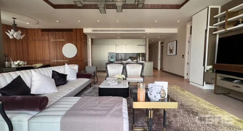 Condo en alquiler y en venta de 3 habitaciones en Khlong San, Bangkok