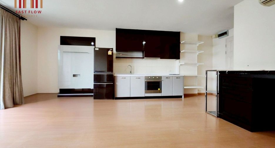 For sale 2 bedrooms condo in Khlong Toei, Bangkok