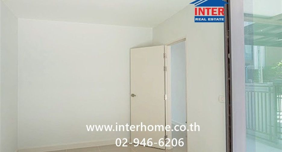 For sale 3 bedrooms townhouse in Sai Mai, Bangkok