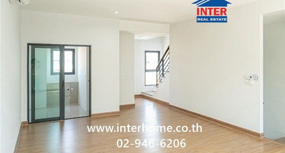For sale 3 bedrooms townhouse in Sai Mai, Bangkok