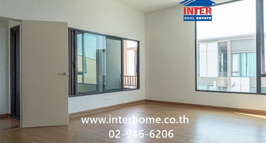 For sale 3 bedrooms townhouse in Sai Mai, Bangkok