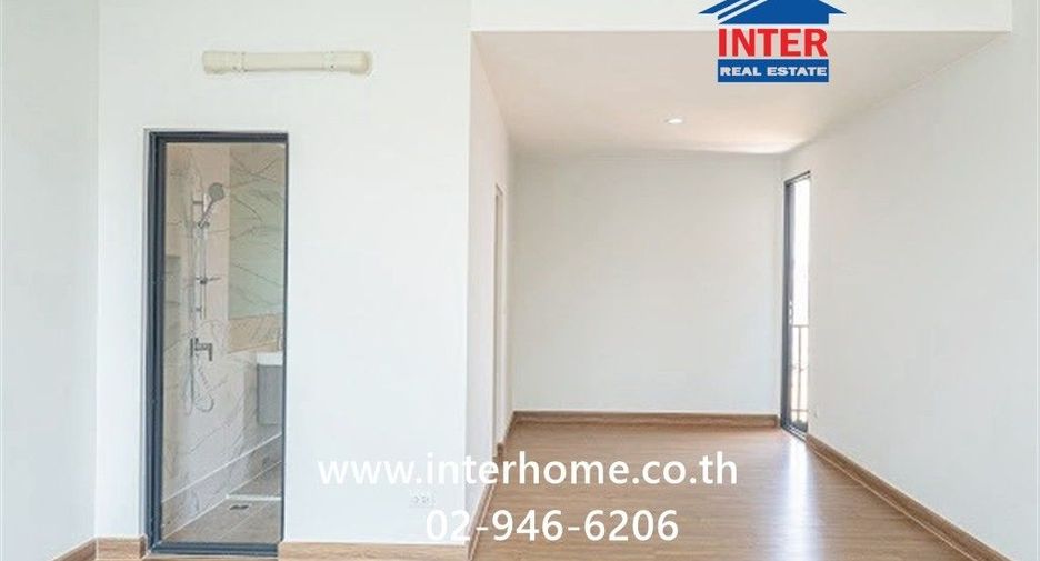 For sale 3 bedrooms townhouse in Sai Mai, Bangkok