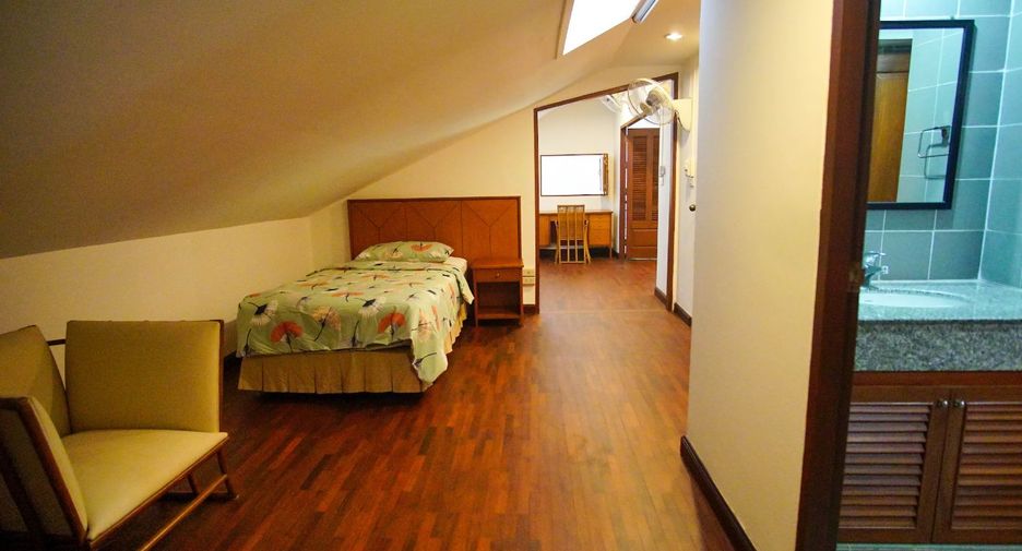 For rent 4 ベッドルーム condo in Watthana, Bangkok