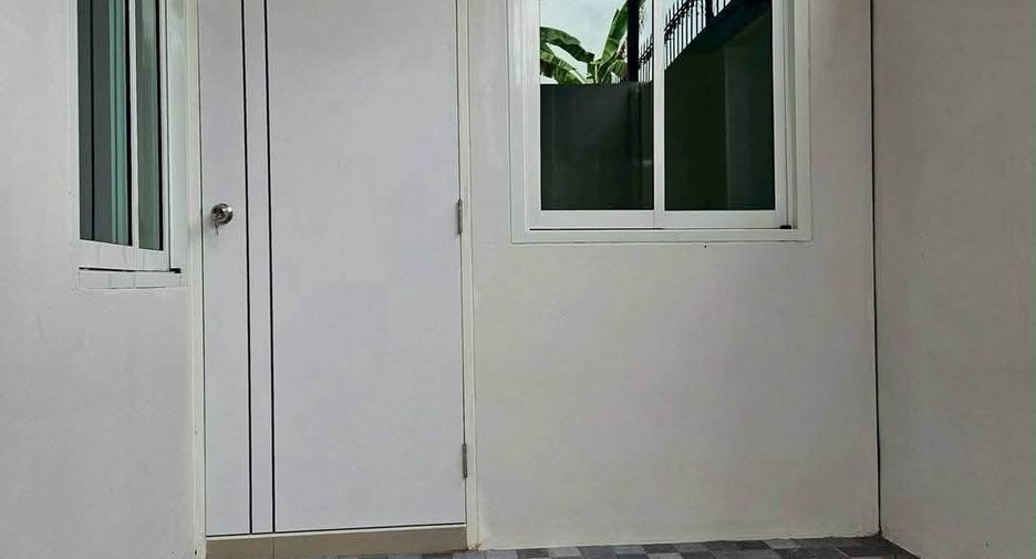 Продажа 3 спальни таунхаус в Si Racha, Чонбури
