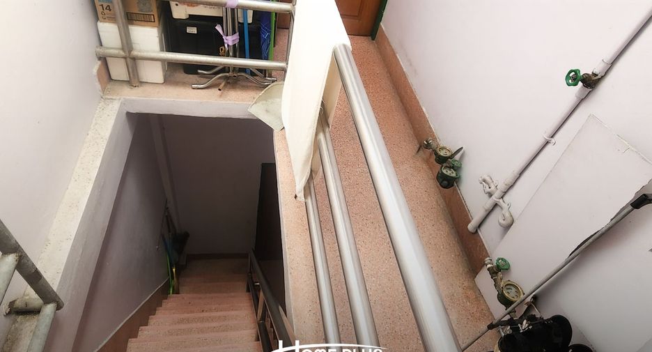 For sale 5 bedrooms retail Space in Ratchathewi, Bangkok