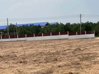 À vendre terrain à Phanat Nikhom, Chonburi