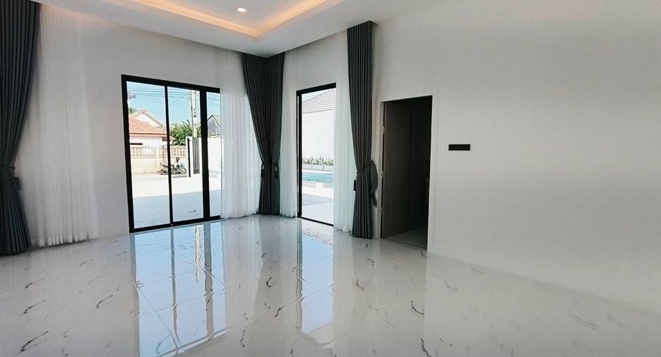 Продажа 4 спальни вилла в Банг Ламунг, Чонбури