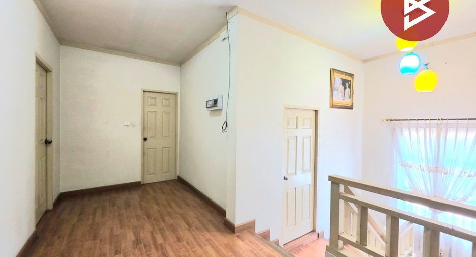 Casa en venta de 5 habitaciones en Si Racha, Chonburi