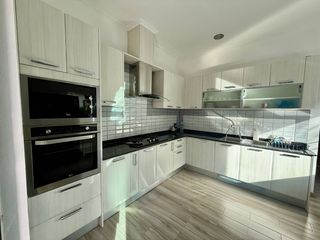 Haus zur Miete und zum Kauf mit 3 Zimmer in Bang Lamung, Chonburi