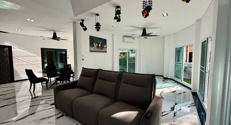 For rent そして for sale 3 ベッドルーム house in Bang Lamung, Chonburi