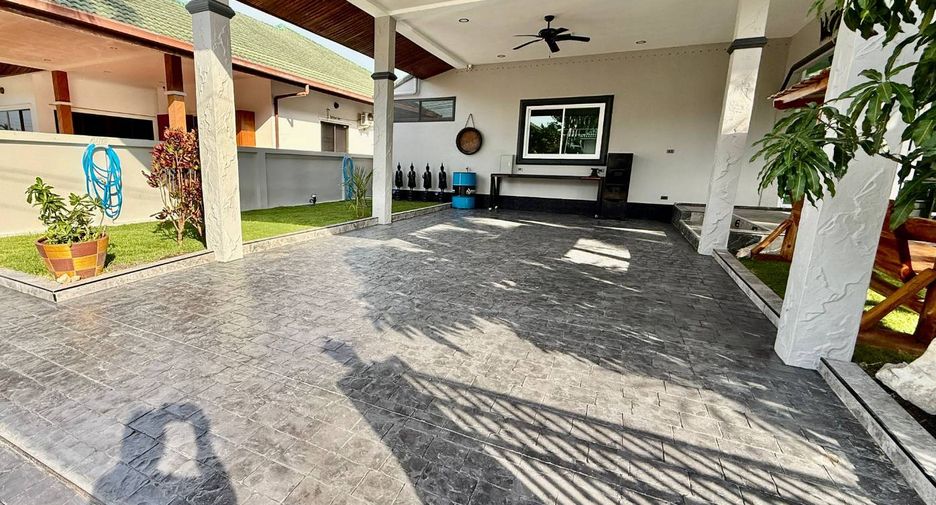 For rent そして for sale 3 ベッドルーム house in Bang Lamung, Chonburi